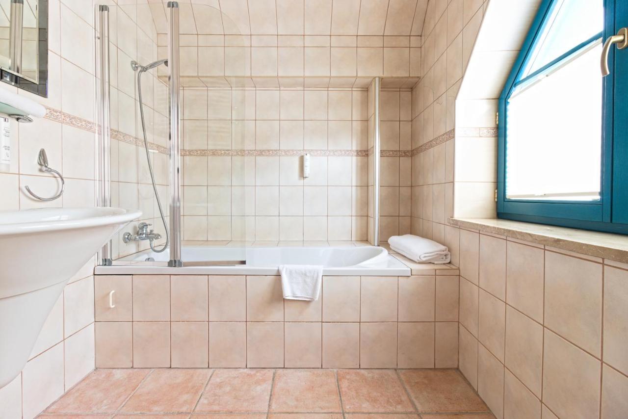 Apartamenty Viwaldi แอลบลอง ภายนอก รูปภาพ